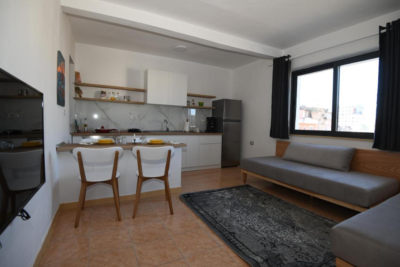 Rondine Studio Apartment ติรานา ภายนอก รูปภาพ