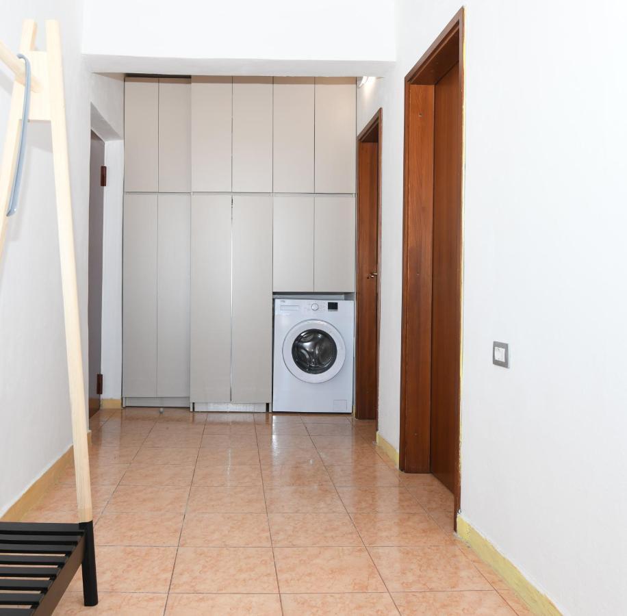 Rondine Studio Apartment ติรานา ภายนอก รูปภาพ